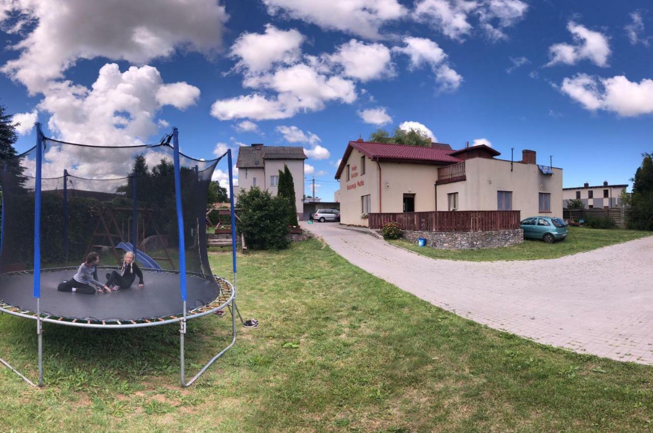 Pokoje Goscinne & Restauracja Pestka Choczewo Esterno foto