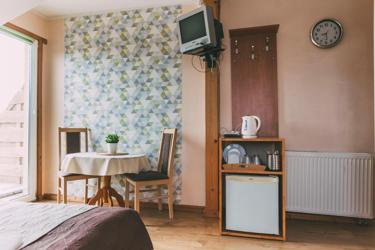Pokoje Goscinne & Restauracja Pestka Choczewo Esterno foto
