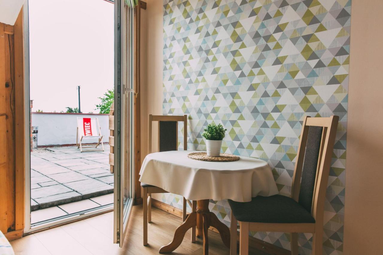 Pokoje Goscinne & Restauracja Pestka Choczewo Esterno foto
