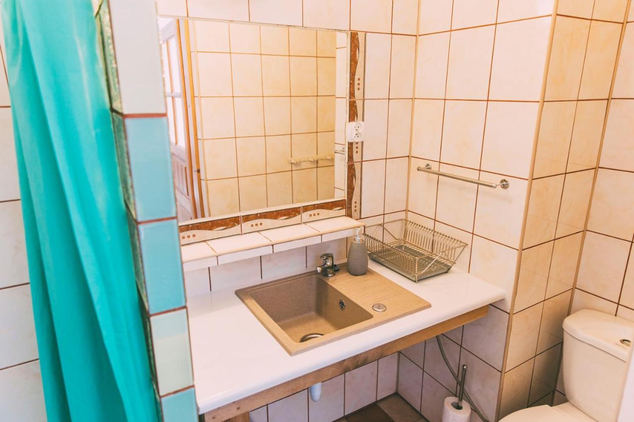 Pokoje Goscinne & Restauracja Pestka Choczewo Esterno foto