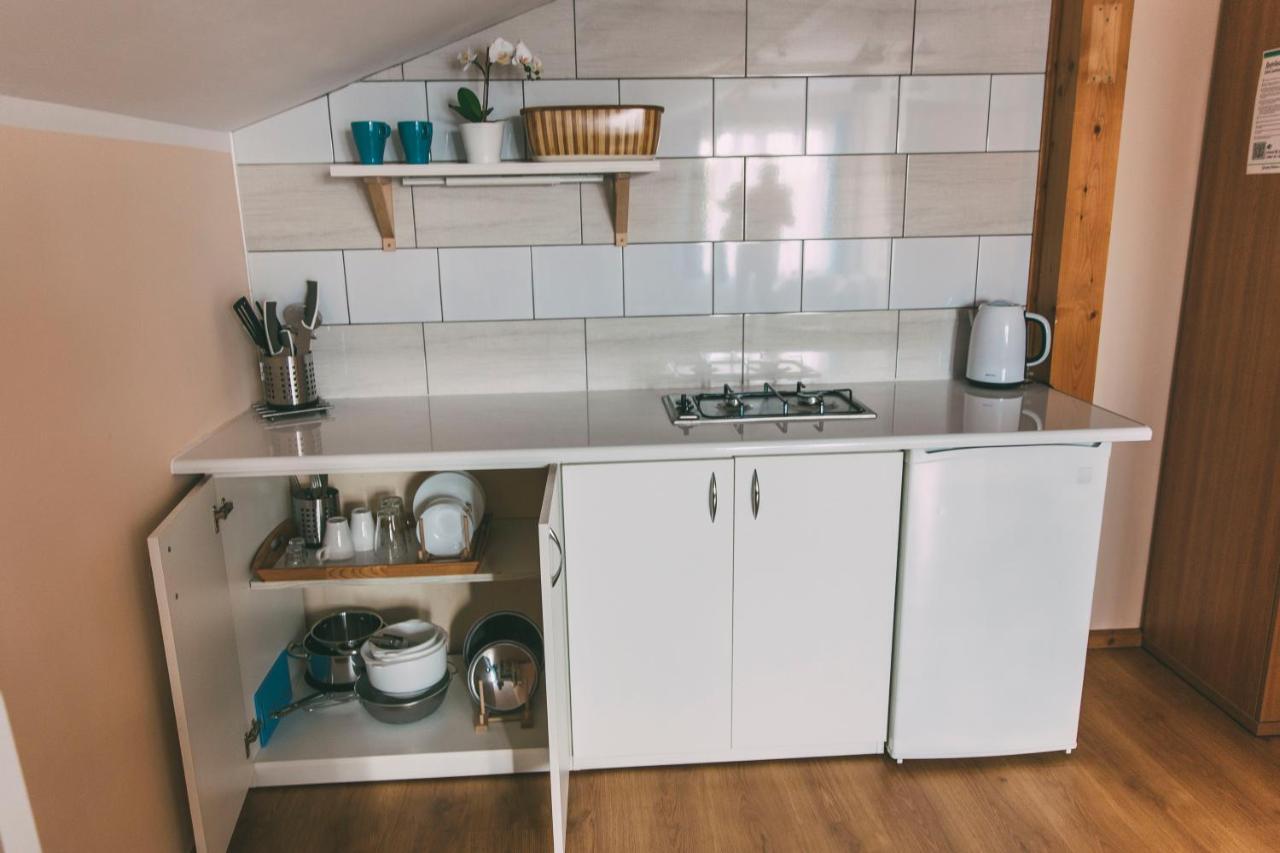 Pokoje Goscinne & Restauracja Pestka Choczewo Esterno foto